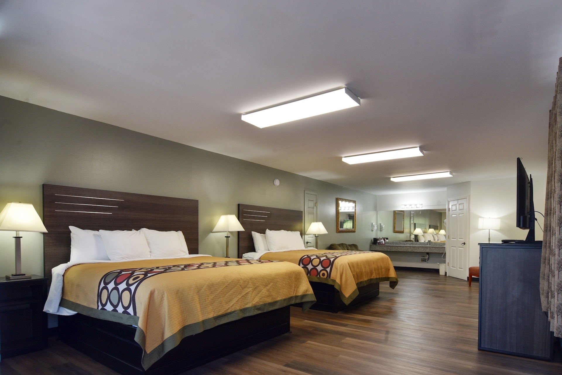 Lynchburg Country Inn Rooms